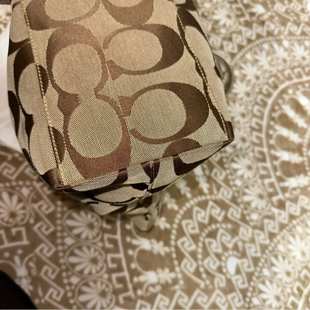 COACH TOTE M0726-11692 SIGNATURE PRINT CANVAS HAND BAG PURSE TAN DUST BAG - Picture 6 of 14